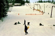 sa_126_SnowboarderHang