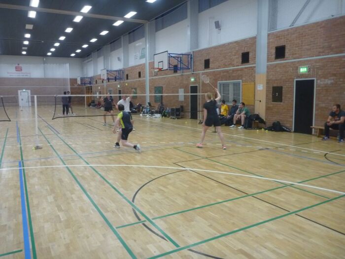 2.Uni-Badminton-Party_104